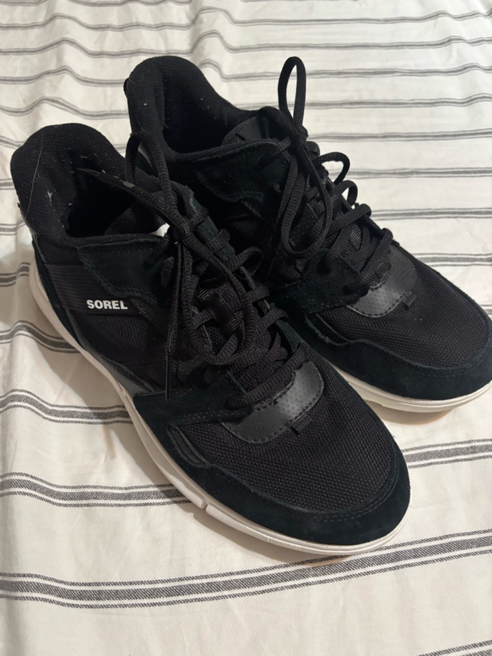 SOREL Women’s Explorer II Sneakers Sz 11